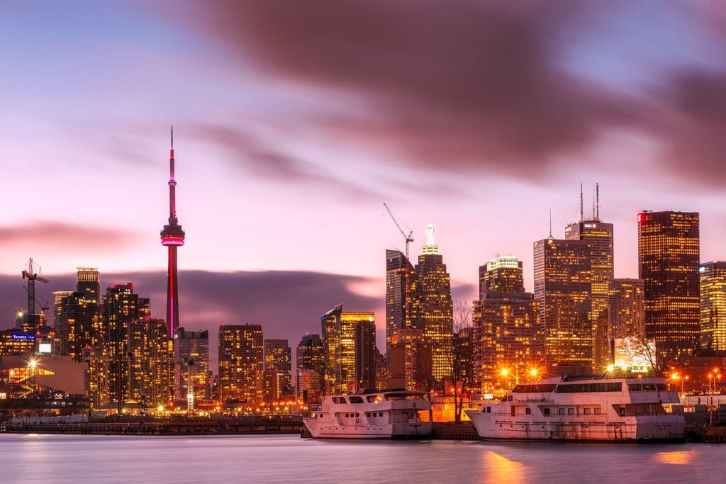 Popular Attractions in Toronto